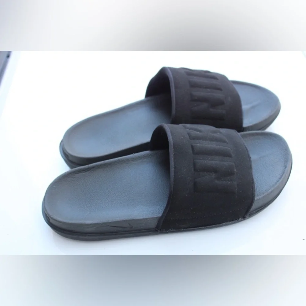 Nike Women's Offcourt Slides